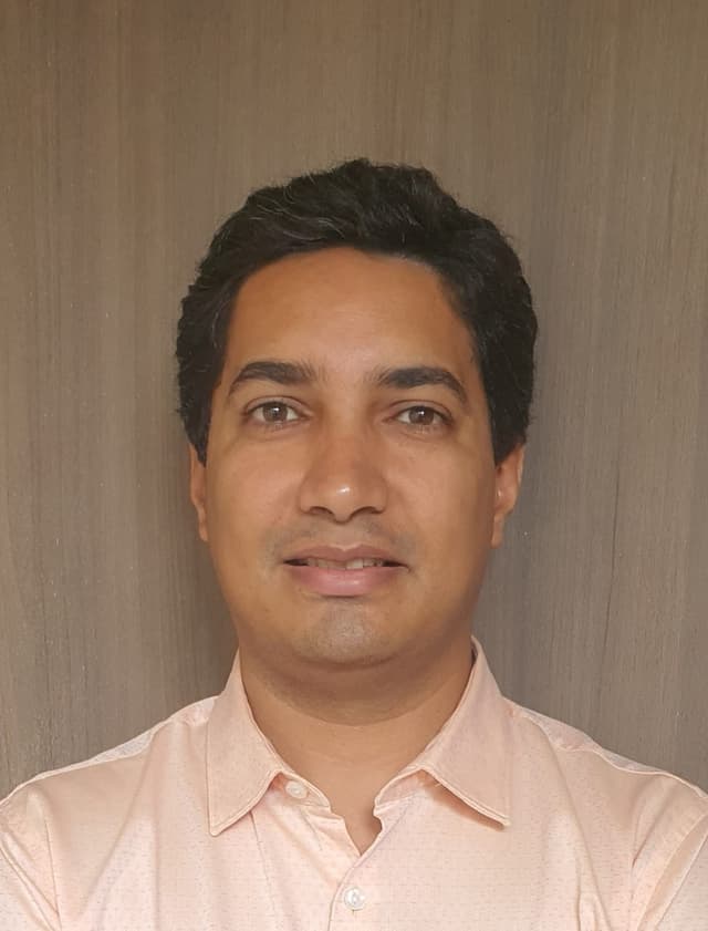 Dr. Dr. Kaustubh Desai