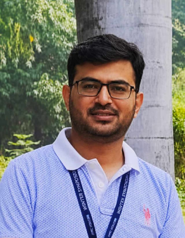 Dr. Dr. Vijay Kumar Patil